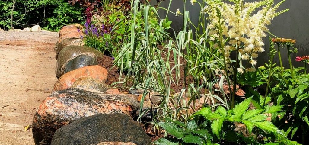 LANDSCAPING - Greenleaf Excavation